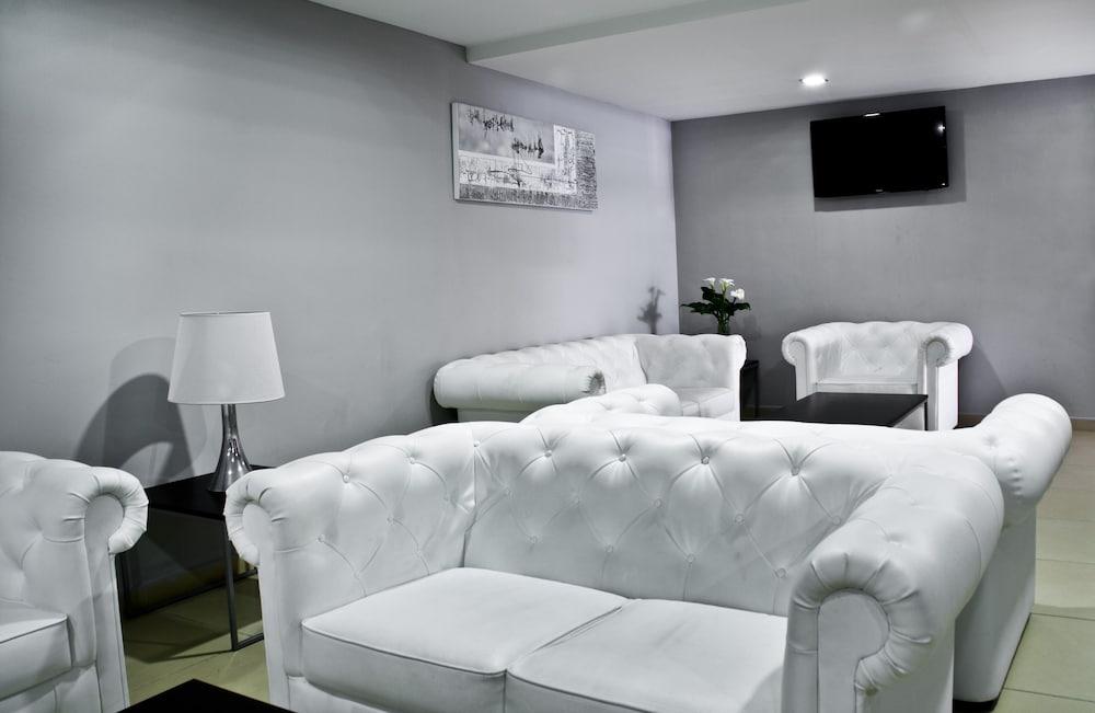 Hotel Summer 4*