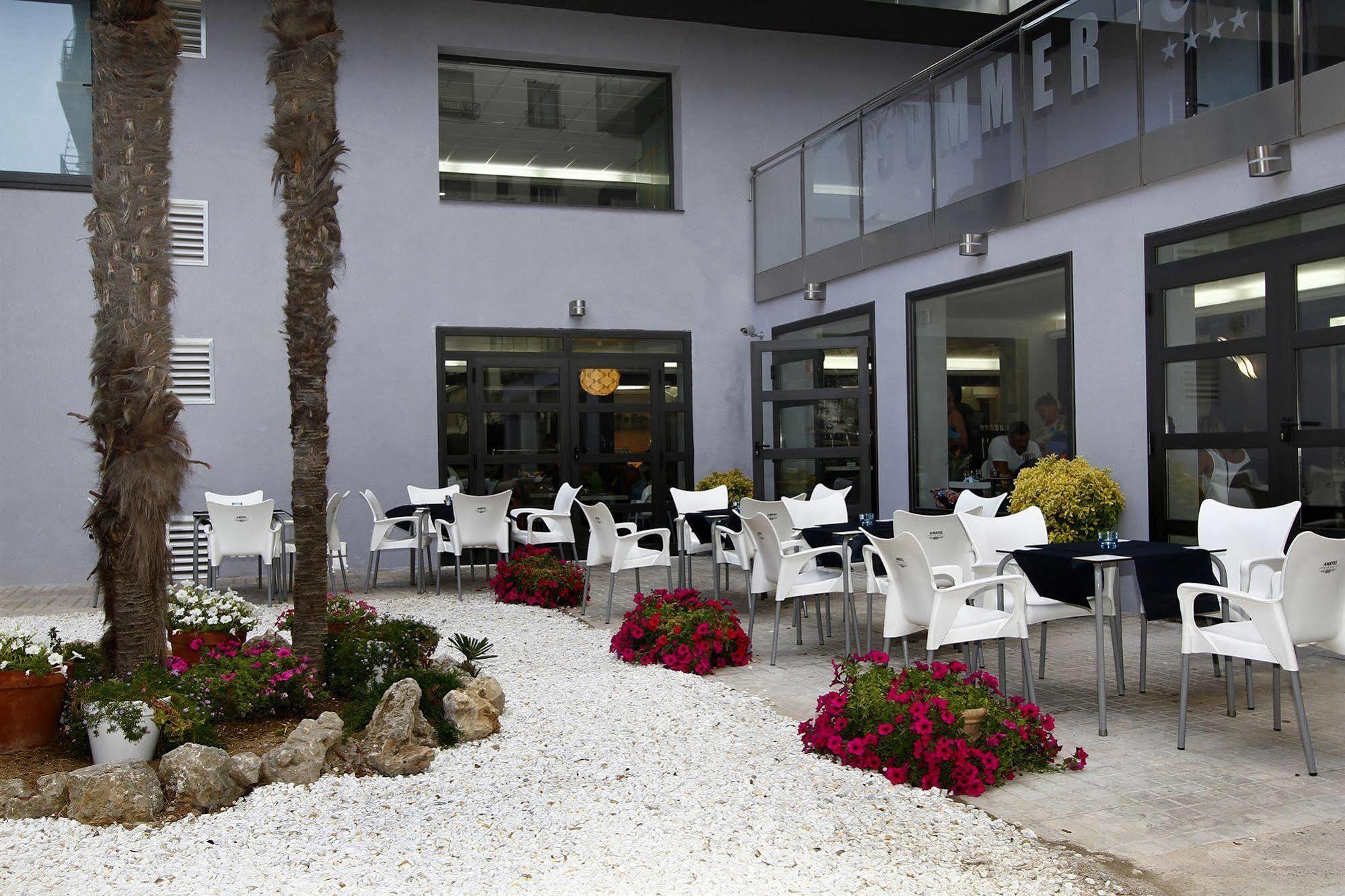 Summer Hotel 4*